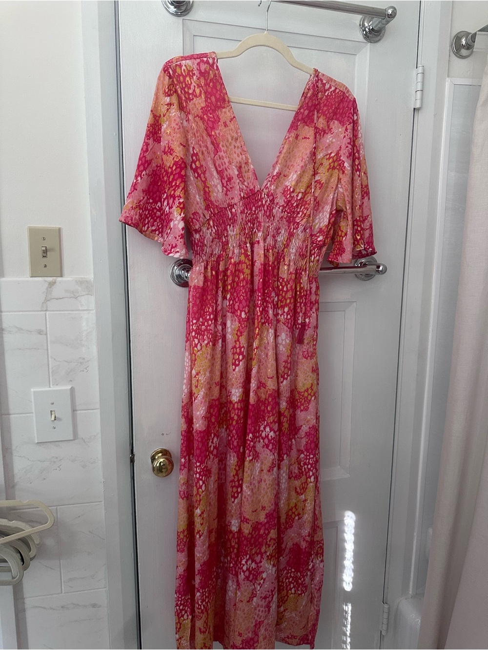 Women’s Pink Patterned V-Neck Maxi Dress